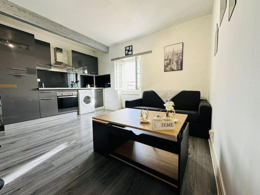 Isval Wifi-Hyper Centre Cognac Apartment Exterior photo