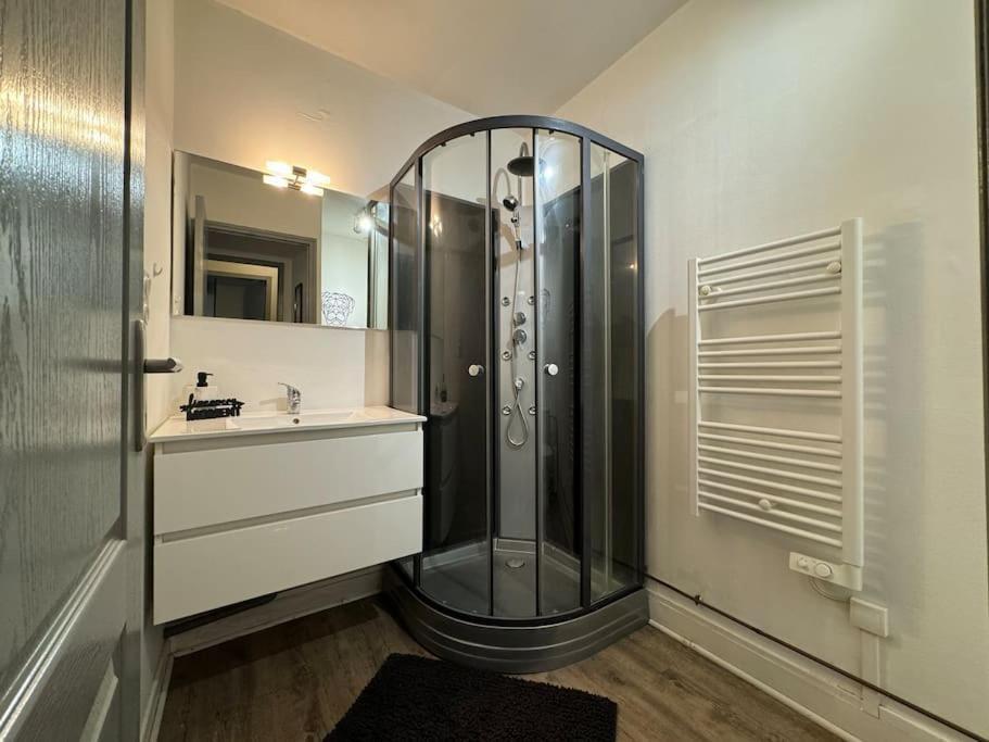 Isval Wifi-Hyper Centre Cognac Apartment Exterior photo